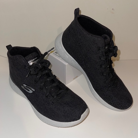 memory foam black sneakers